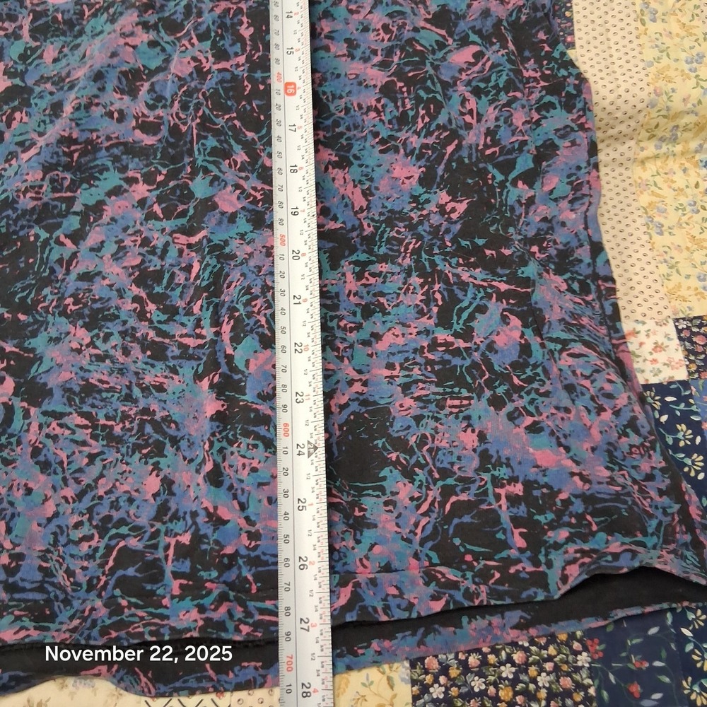 VTG 1992 Barcelona T Shirt One Size Splatter Graphic All Over Rare Batik Street - Picture 8 of 11